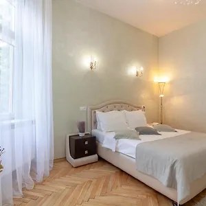 appartment-arkadiya-levytskoho.hotelslviv.net/